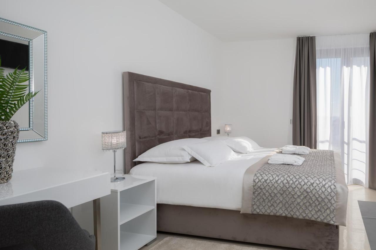 Luxury Apartments Baotic Trogir Exterior photo
