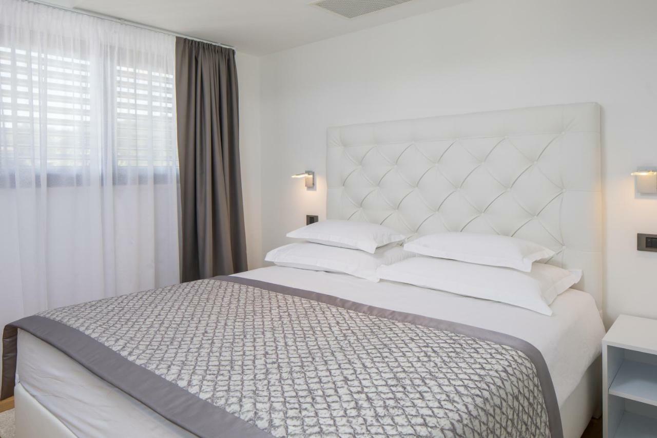 Luxury Apartments Baotic Trogir Exterior photo