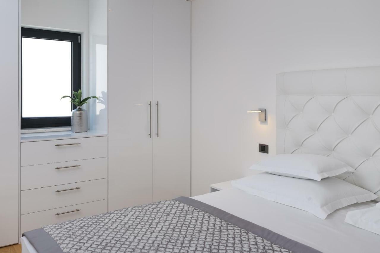 Luxury Apartments Baotic Trogir Exterior photo